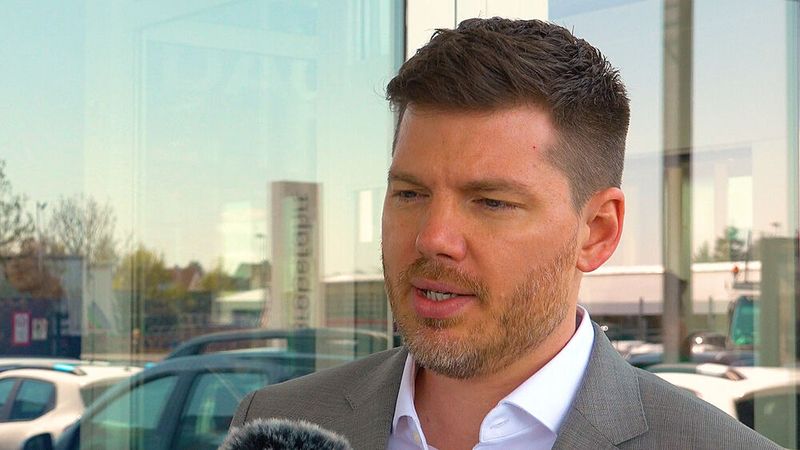 Michael Löhe, Vertriebsvorstand von Renault Deutschland, sieht in der Hermann-Gruppe einen innovativen Partner für den Importeur. (Bild: Hermann-Gruppe/Screenshot)