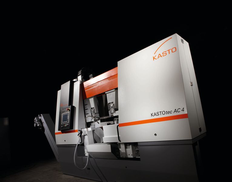 Die Horizontal-Bandsäge «Kastotec» ist für das Trennen grosser Werkstücke und schwer zerspanbarer Werkstoffe konzipiert. (Bild: Kasto)