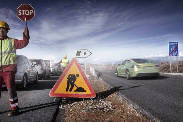 Mit dem vollelektrisch angetriebenen Konzeptfahrzeug „XchangE“ zeigt die Schweizer Ideenschmiede Rinspeed auf dem Genfer Auto-Salon die Zukunft des autonomen Fahrens.  (Rinspeed)