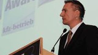 Wolfgang Michel, »kfz-betrieb«: „Der Service Award ist ein markenübergreifender Wettbewerb. Alle platzierten Betriebe nehmen einen Spitzenplatz im deutschen Servicegeschäft ein.“ (Archiv: Vogel Business Media)