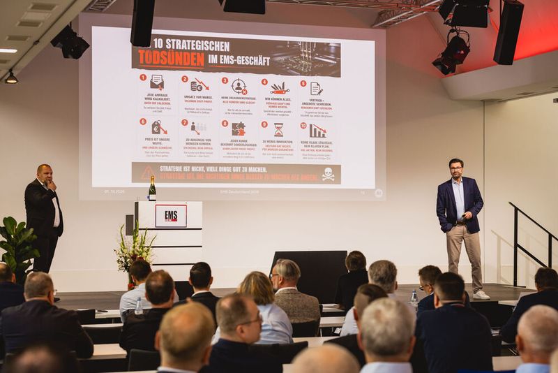 Impressionen vom 24. Würzburger EMS-Tag: Im Mittelpunkt standen aktuelle Branchenthemen, praxisnahe Impulse und insbesondere der persönliche Austausch innerhalb der EMS-Community. (Bild: Stefan Bausewein)