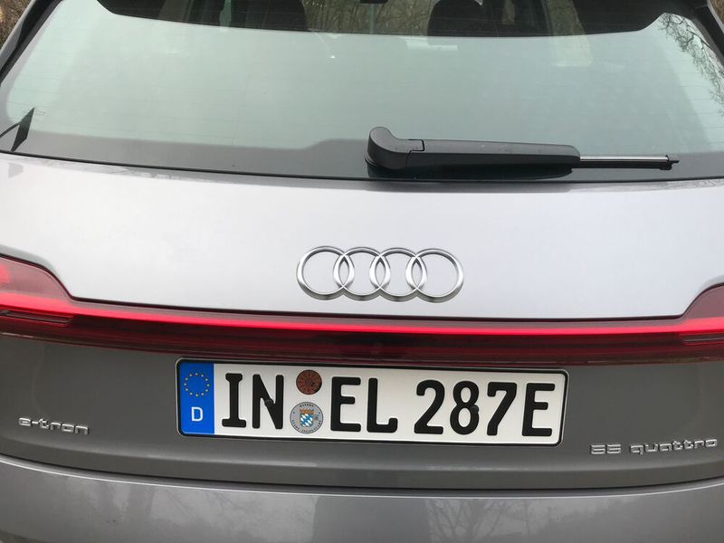 Doch kommen wir nun zum Wesentlichen des Audi E-Tron, und damit … (Bild: Michel/»kfz-betrieb«)
