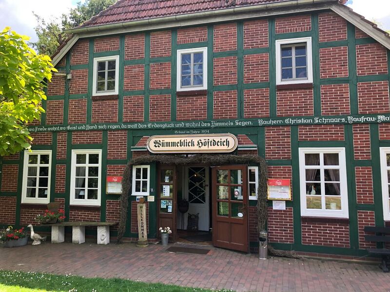 Das Restaurant liegt direkt an der Wümme und befindet sich in einem gut erhaltenen Bauernhaus. (Bild: ComTeam)