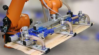 Vakuum-Greifspinne SSP  zur lagenweisen Handhabung von Roh-Furnierplatten (Archiv: Vogel Business Media)