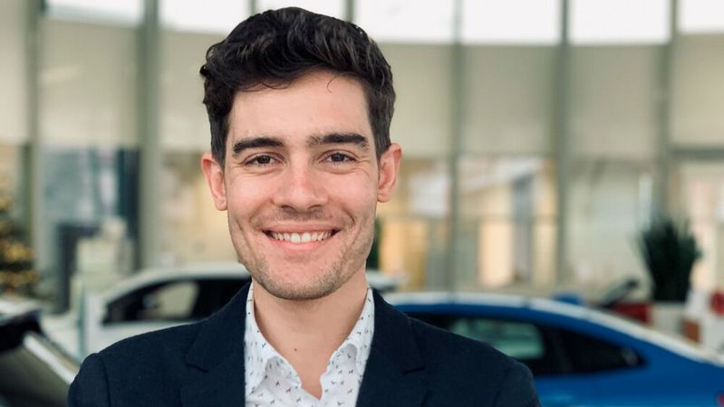 Florian Hofmann, Spartenleiter der Marke Mini bei der HW-Gruppe, gibt den Mitarbeitern Rückhalt: Niemand müsse sich aktuell Sorgen um die Zukunft machen.(Bild:  HW-Gruppe)