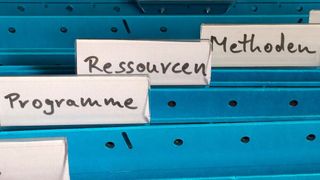 In der Software-Entwicklung ist es oft sinnvoll, bereits programmierte Bestandteile wiederzuverwenden. (UliSchu)