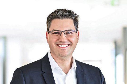 Dr. Veit Rückel ist bei Herma neuer technischer Leiter für den Geschäftsbereich Haftmaterial.(Bild:  Herma)