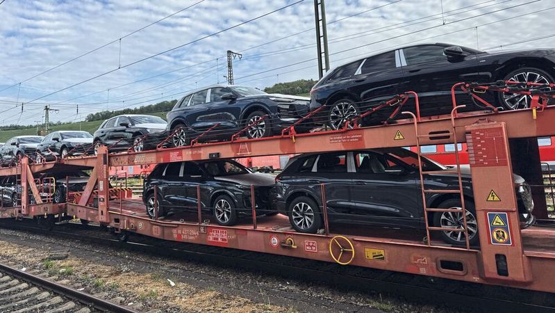 Der leicht positive Neuwagenmarkt im Juli ist das Ergebnis einer steigenden Privatkunden-Nachfrage – und der Zulassungstätigkeit der Vermieter.(Bild:  Achter – VCG)