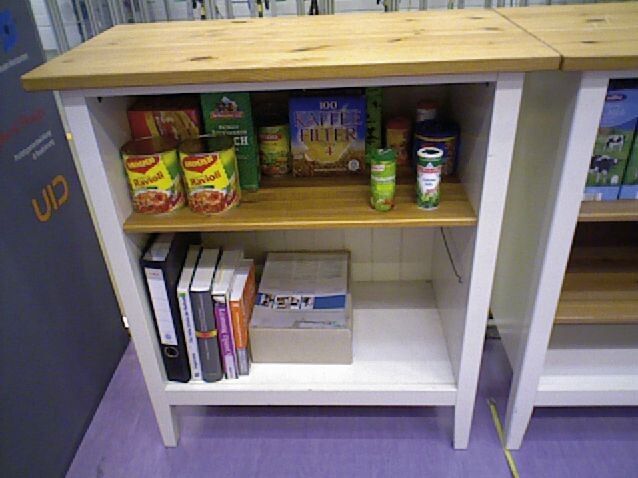 Dreidimensionale Umgebungserfassung: Die Ausgangsszene (links)... (Fraunhofer IPA)