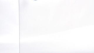 Spinel, auch bekannt als transparentes Aluminium, könnte schon Bald für Displays, Smartphones und Linsen zum Einsatz kommen. (Bild: U.S. Naval Research Laboratory/Jamie Hartman)