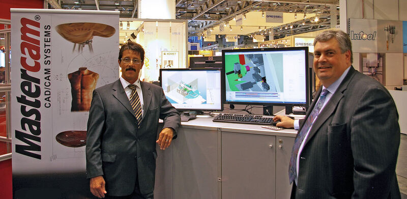 De gauche à droite: Juerg Peter, CEO de ps trading ag, distributeur de Mastercam en Suisse et Jean-Pierre Bendit, directeur de Jinfo SA. (Image: MSM)
