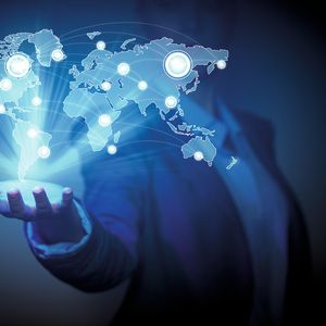 Unternehmen, die in global verteilten Werken viele Produkte mit hoher Variantenvielfalt fertigen, geraten bei ihren Optimierungsbemühungen regelmäßig in einen Zielkonflikt.