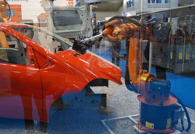 The robots are coming! At Automatica 2014, robotics and production automation got a lot of attention... (Picture: PROCESS)