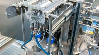 Das Flüssigkeitsrollensystem in der Prototyp- und Forschungsanordnung. (Fraunhofer IZI)