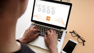 Ob die Dokumente per E-Mail-Postfach, sFTP-Zugang oder API-Schnittstelle ein- und ausgehen und auch die einzelnen Prozessschritte der Dokumentenverarbeitung werden individuell mit dem Kunden festgelegt. (Evy Solutions)