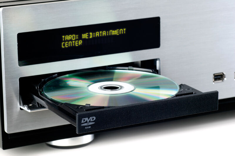 Als optisches Laufwerk kommt ein DVD-Brenner zum Einsatz. (Archiv: Vogel Business Media)
