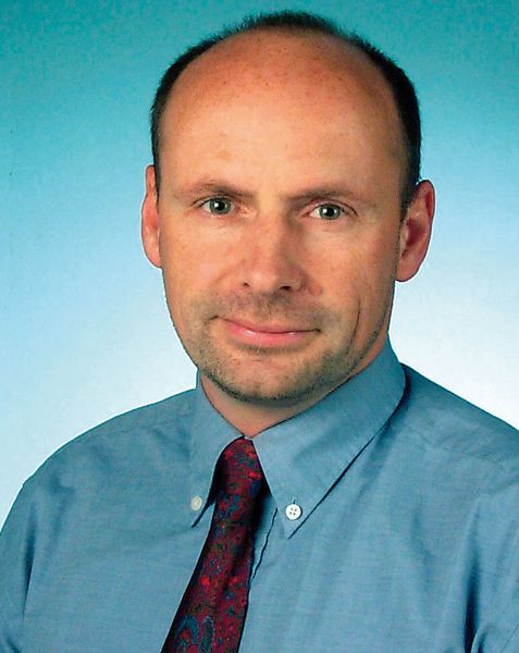 Hans Strobl, Leiter Business Unit AGV bei Swisslog Telelift: „Krankenhäuser sind – genau wie jeder Industriebetrieb – auf eine optimale Produktivität angewiesen. Alle Prozesse müssen nahtlos ineinander greifen, ohne Stillstand oder Leerlaufzeiten.“ Bild: Swisslog Telelift (Archiv: Vogel Business Media)