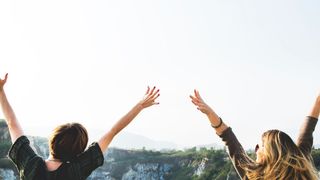 Konkurrenz oder Kooperation? Je nach Situation können beide Varianten als Antrieb dienen.  (gemeinfrei)