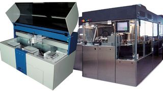 Dispositif de diagnostic sur micropuces électrochimiques et à droite une Machine spéciale pour la production de masse (Image: Mondema) (Archiv: Vogel Business Media)