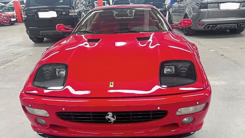 Gerhard Bergers Ferrari F512M war fast 30 Jahre lang verschollen.(Bild:  London Metropolitan Police)