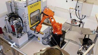 Pressenhersteller Wickert, Landau, stellt auf der Composites Europe 2011 in Stuttgart die Presse WKP 1400 S vor.  (Bild: Wickert)