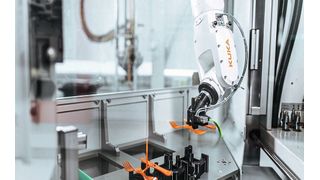 DC-Antriebe erlauben in Produktionsrobotern wie von Kuka eine genauere Steuerung und 
schnellere Reaktionszeiten. (Bild: Kuka Group)