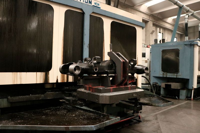 Im Werk bei MCM-Kunden Meccanica Ponte Chiese, einem Familienbetrieb mit über 40 Jahre Erfahrung im Bereich der mechanischen Bearbeitung.  (Sonnenberg)