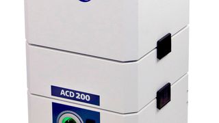 Aufgrund der speziell entwickelten integrierten Unterdruck-Konstanthaltung sowie wählbaren Druckbereichen passt sich die Absaugleistung des ACD 200.1 automatisch und flexibel an die Schadstoffsituation an. (ULT)