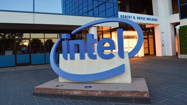 Erst im Januar hat Intel den Bau von zwei neuen Fabriken in den USA für mehr als 20 Milliarden Dollar angekündigt.