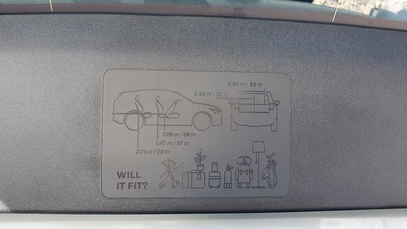 ...erklärt Volvo über ein Piktogramm. (Bild: Mauritz – VCG)