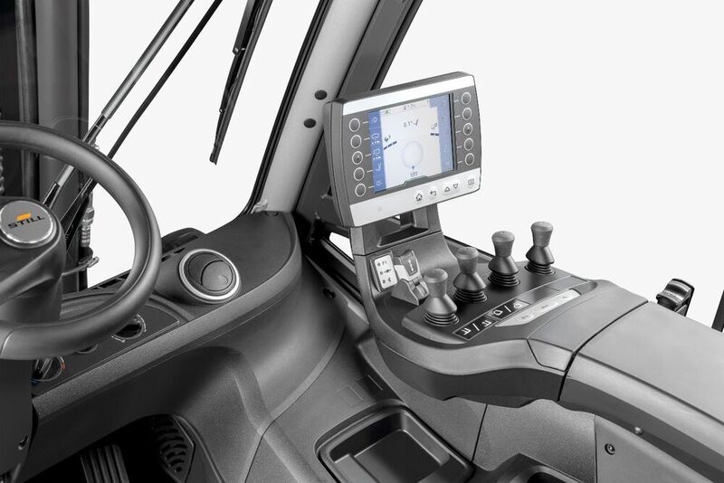 Der „RX 60“ bietet dem Fahrer vielseitige Steuerungsoptionen für das Fahren und die Hydraulik, für das präzise und sichere Lasthandling sowie schnelle Fahrtrichtungswechsel. (Still)