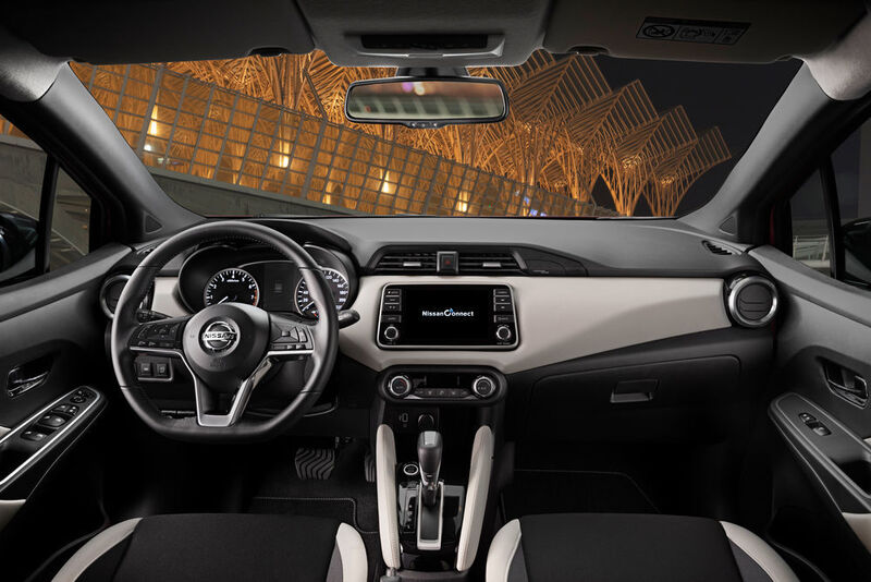 Die Bedienung des Infotainmentsystems erfolgt über einen in die Armaturentafel integrierten Sieben-Zoll-Touchscreen mit Multitouch-Funktionalität. (Nissan)