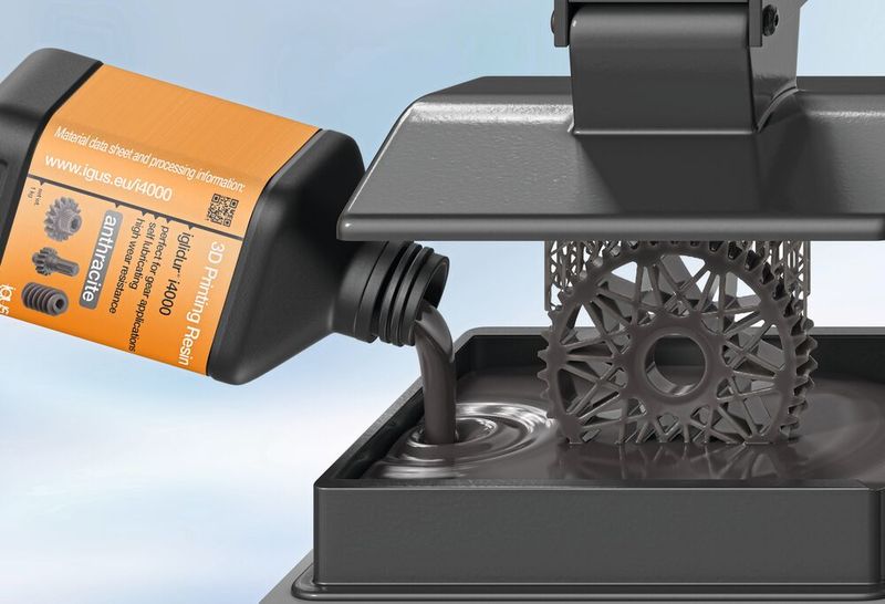 Rapidité, flexibilité et rentabilité : les plastiques haute performance optimisés en tribologie d'igus transforment l'impression 3D industrielle. (Source : igus)