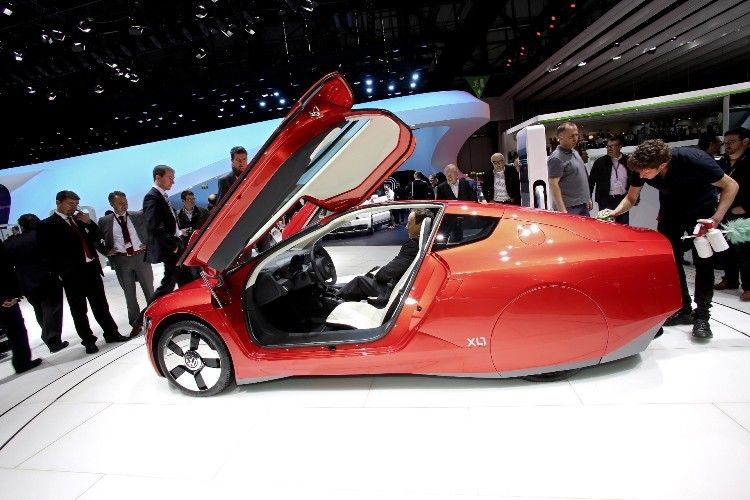 Der Messeauftritt der Marke Volkswagen Pkw ist geprägt von der Hybrid- und Elektromobilität: Dazu zählt auch das sparsamste Serienautomobil der Welt, der XL13, der einen Verbrauch von 0,9 l/100 km im NEFZ ermöglicht. (Foto: Auto-Medienportal.Net/Manfred Zimmermann)