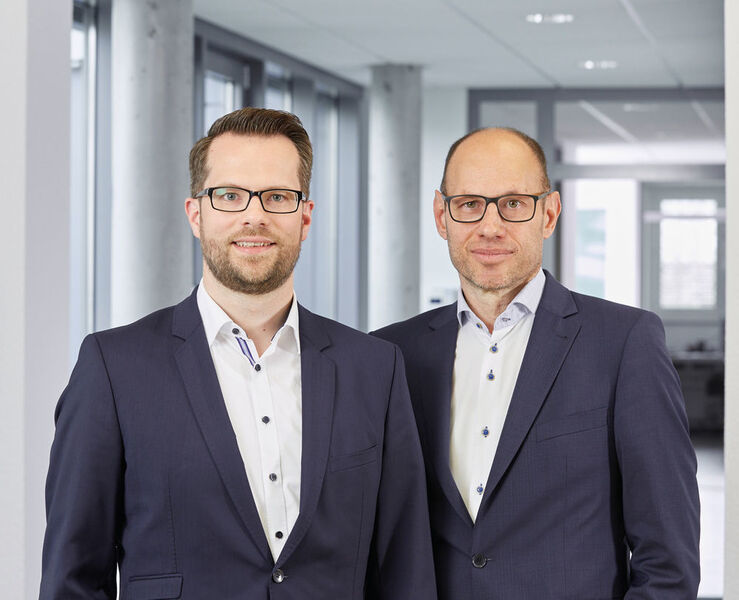 Daniel Seiler (Geschäftsführer) und Jürgen Hartmann (Gründer und Eigentümer von IDS) – v.l.n.r. (IDS Imaging Development Systems)