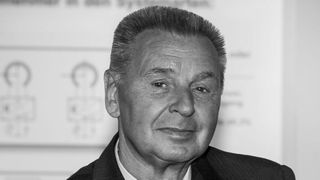 Klaus-Dieter Schulz, langjähriger Geschäftsführer und Gesellschafter von FSG Fernsteuergeräte, ist im Alter von 83 Jahren verstorben. (Bild: FSG Fernsteuergeräte)