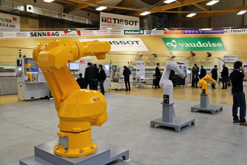 Die Hauptakteure am Robomize-Event: Stäubli Roboter in allen Variationen. (Bild: MSM)