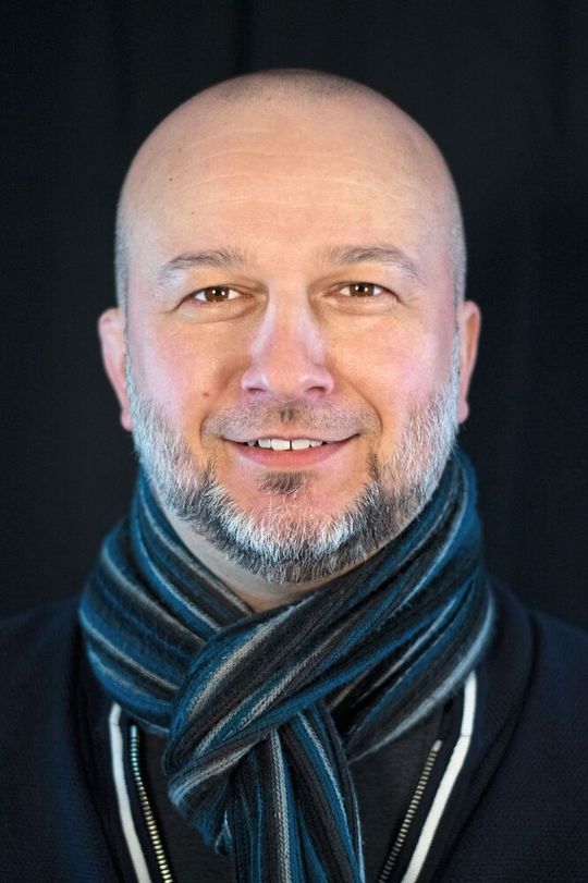 Mahdi Mekic, General Manager der Business Line Full Service Foundry bei ams Osram: „Entwickler profitieren von Automotive-Grade-0-Prozessen und durchgängigen Test-Flows aus einer Hand.“(Bild:  ams Osram)