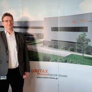 René Gutke, bei Unitax verantwortlich für Transport und Disposition: „Für unseren Einstieg in die Stückgutbelieferung innerhalb eines bundesweiten Netzwerks haben wir in die Informationstechnologie investiert.“(Bild:  Unitax)