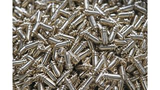 Dieses Drehteil ist zweifach geschlitzt. Bei der Hochdruckbearbeitung entfällt das sonst notwendige Entgraten. (Bild: Knoll)