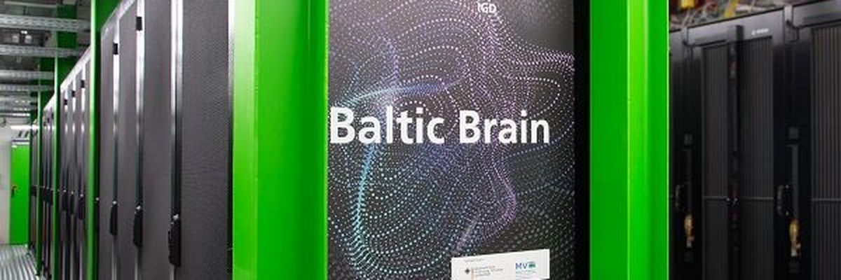 Der GPU-Cluster „Baltic Brain“ des Fraunhofer IGD läuft zwar auf US-Hardware von Nvidai, soll aber durch die lokale Datenspeicherung eine datensouveräne Umgebung für KI-Forschung und -Training schaffen. (Bild: Franhofer IGD)