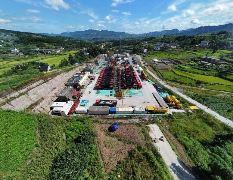 Sinopec's ultradeep prospecting well to produce 400,000 cubic meters of shale gas daily. (Sinopec )