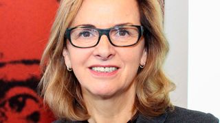 Prof. Dr. Ruth Hagengruber lehrt Philosophie an der kulturwissenschaftlichen Fakultät der Universität Paderborn. 2006 gründete sie den Lehr- und Forschungsbereich Philosophy and Computing, der sich unter anderem den sozialen und ethischen Aspekten der Künstlichen Intelligenz-Forschung widmet. Ruth Hagengruber wurde 2011 zum Lifetime Member der International Association of Computing and Philosophy I-ACAP gewählt; seit 2012 ist sie Member of Advisory Board, Munich Center for Technology in Society der TU München.   (Bild: Universität Paderborn)