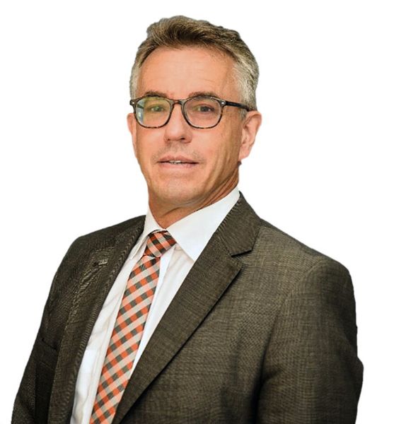 Prof. Dr. Mathias Liewald, Direktor des IFU Stuttgart: „Aktuelle Trends für neue Produkte, neue Anwendungen und Lösungen in der Blechumformung sowie Neuheiten in der Simulationstechnik werden präsentiert und diskutiert.“ (IFU Stuttgart)