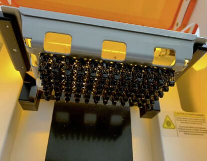 (WS Audiology kann direkt von einer digitalen Datei zu einem physischen Teil wechseln und so in seinen üblichen Prozessen erheblich Zeit einsparen. Bild: WS Audiology)