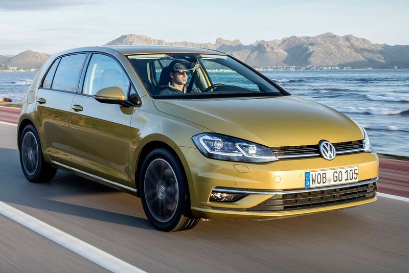 Damit ist der VW Golf mit 952.826 Einheiten auf den dritten Rang verdrängt (minus 3,5 %). (VW)