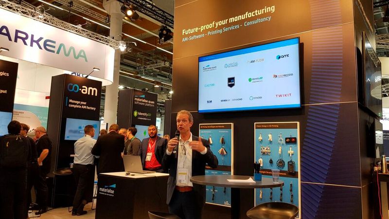 Materialise gab auf der Formnext 2022 sieben neue Partner für seine CO-AM-Plattform bekannt. Damit haben sich seit dem Start der CO-AM-Plattform im Mai 2022 zehn Technologiepartner angeschlossen. (Bild: D.Quitter / VCG)