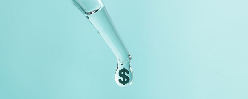 Investitionen in die Zukunft: Viele Labore wollen das, doch oft stehen Sparmaßnahmen den Plänen zu mehr Nachhaltigkeit und Digitalisierung im Weg. (Symbolbild)(Bild: ©  adragan - stock.adobe.com)