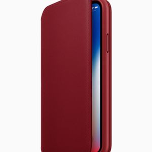 Ein Teil des Erlöses aller (PRODUCT)RED-Käufe geht direkt an den Global Fund gegen HIV/AIDS und ermöglicht Test-, Beratungs-, Behandlungs- und Präventionsprogramme mit einem besonderen Fokus auf die Eliminierung der Übertragung des Virus von Müttern auf ihre Babys.