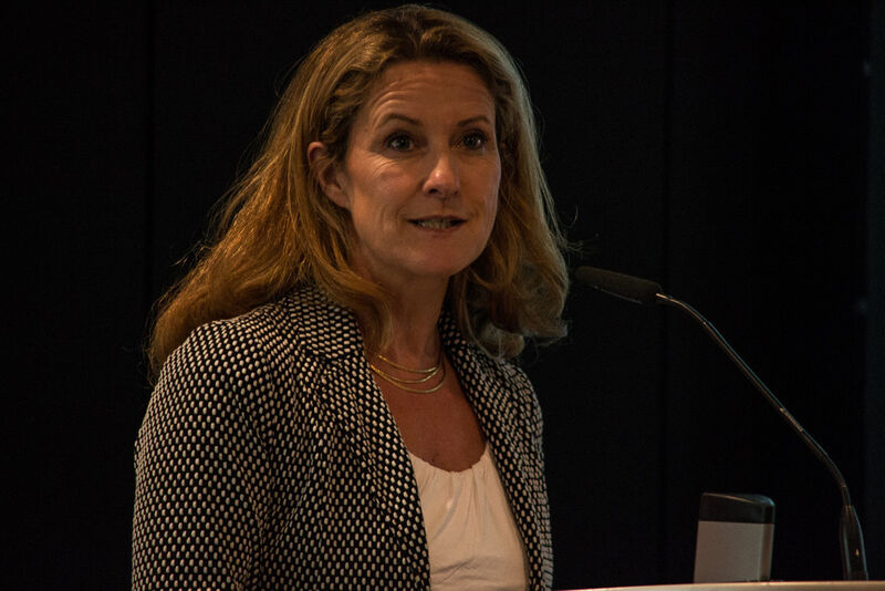 Die rheinland-pfälzische Staatssekretärin Heike Raab bei ihrem Vortrag (Bild: Bearingpoint)